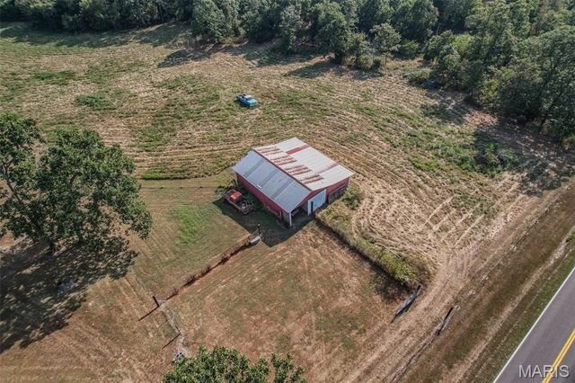 18397 Highway Hh, Lebanon, MO 65536