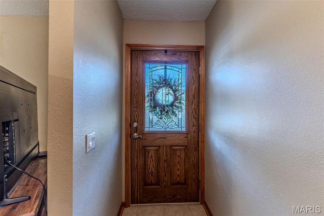 18397 Highway Hh, Lebanon, MO 65536