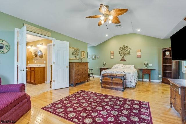 99 Duval St, Bridgewater Twp., NJ 08807