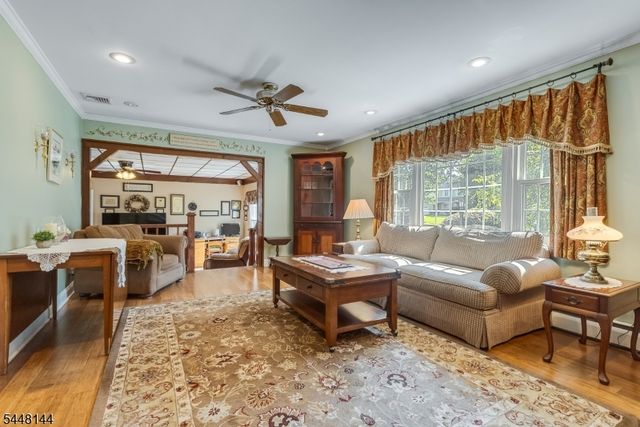 99 Duval St, Bridgewater Twp., NJ 08807