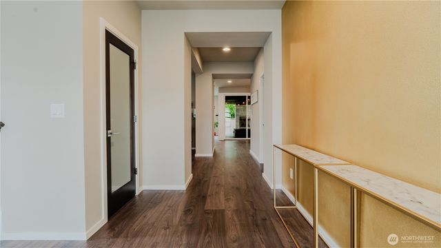 24028 SE 258th Way, Maple Valley, WA 98038