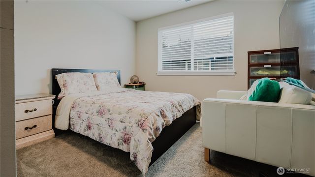 24028 SE 258th Way, Maple Valley, WA 98038