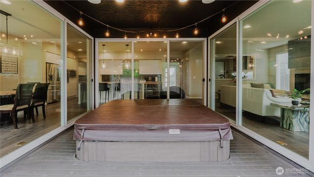 24028 SE 258th Way, Maple Valley, WA 98038