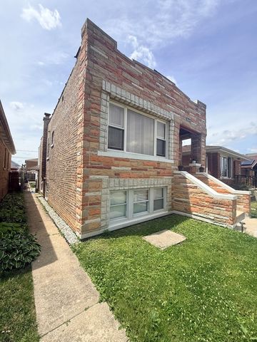 1822 S 55th Avenue, Cicero, IL 60804