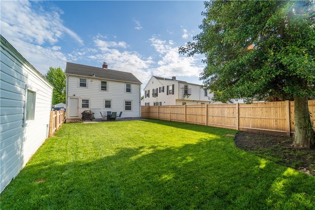 300 Vine Street, Pawtucket, RI 02861