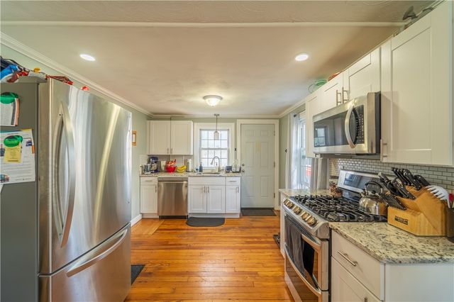 300 Vine Street, Pawtucket, RI 02861