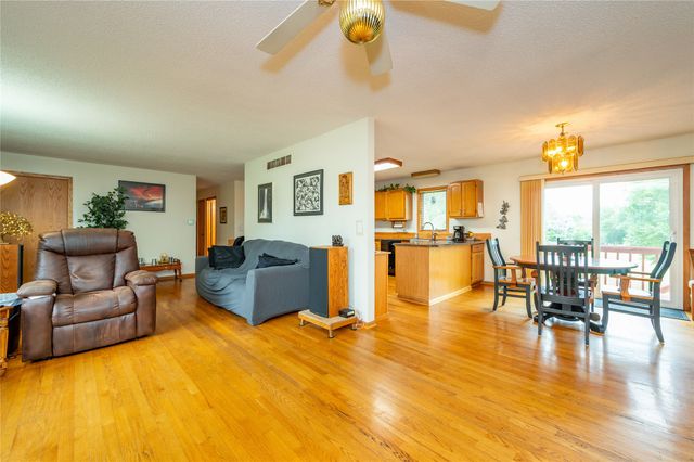6993 NW 6th Drive, Ankeny, IA 50023