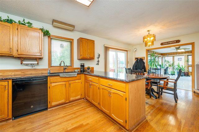 6993 NW 6th Drive, Ankeny, IA 50023