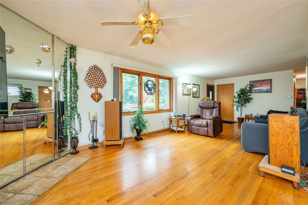 6993 NW 6th Drive, Ankeny, IA 50023