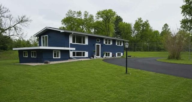 W187 Tombeau BOULEVARD, Genoa City, WI 53128