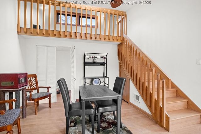 4 Jasmine Lane, Charleston, WV 25314