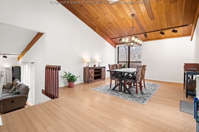 4 Jasmine Lane, Charleston, WV 25314