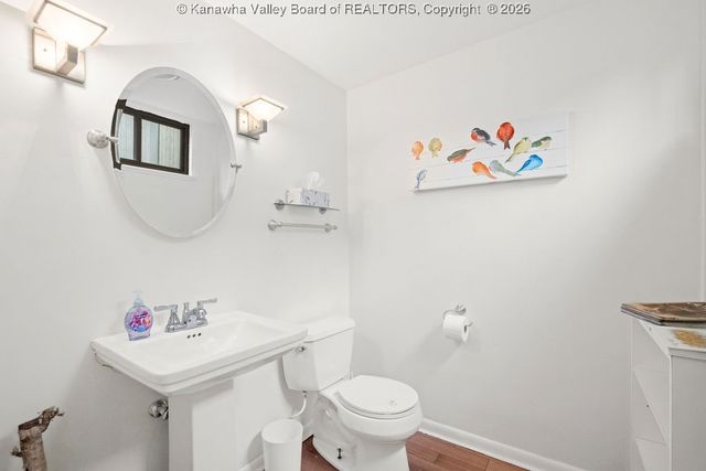 4 Jasmine Lane, Charleston, WV 25314