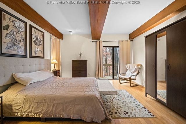 4 Jasmine Lane, Charleston, WV 25314