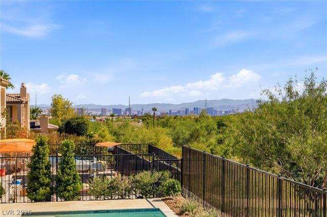 11533 Glowing Sunset Lane, Las Vegas, NV 89135