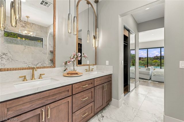 11533 Glowing Sunset Lane, Las Vegas, NV 89135