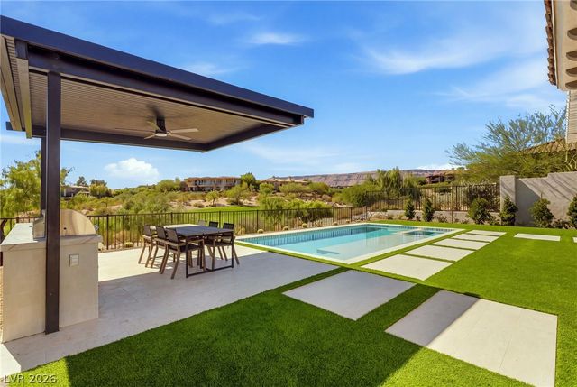 11533 Glowing Sunset Lane, Las Vegas, NV 89135