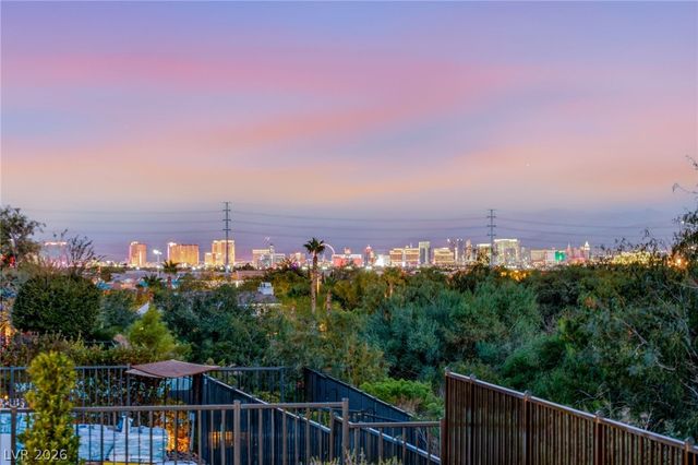 11533 Glowing Sunset Lane, Las Vegas, NV 89135