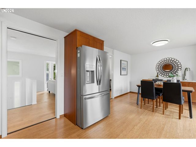 7460 Sw ELMWOOD St, Portland, OR 97223