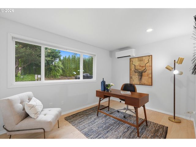 7460 Sw ELMWOOD St, Portland, OR 97223