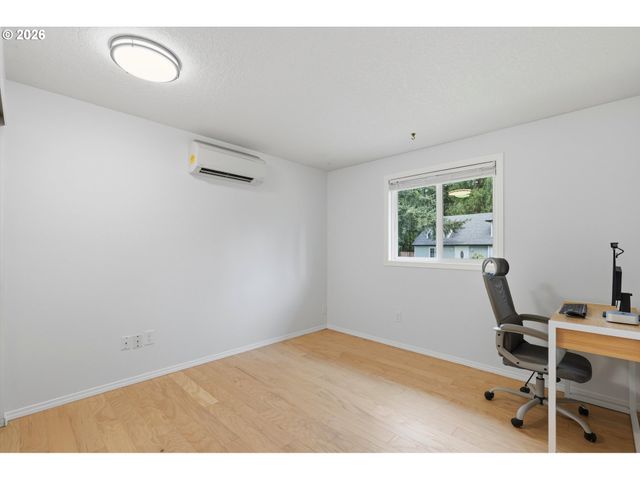 7460 Sw ELMWOOD St, Portland, OR 97223