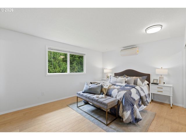 7460 Sw ELMWOOD St, Portland, OR 97223