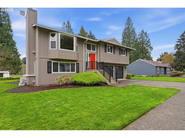 7460 Sw ELMWOOD St, Portland, OR 97223