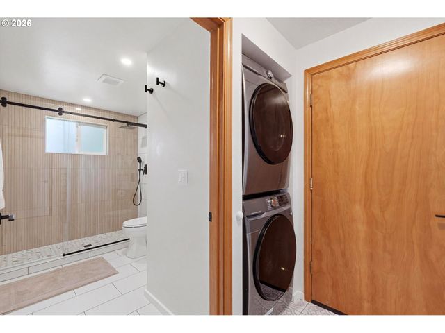 7460 Sw ELMWOOD St, Portland, OR 97223