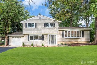 52 Ryders Lane, East Brunswick, NJ 08816