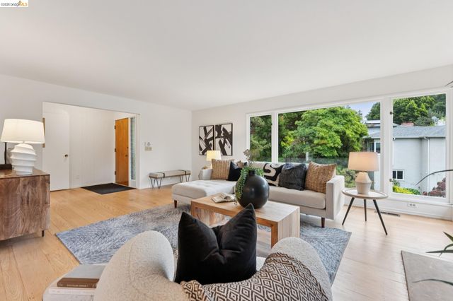 7 Cavanaugh, Piedmont, CA 94610