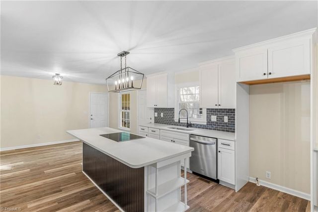 2021 Warwickshire Drive, Greensboro, NC 27455