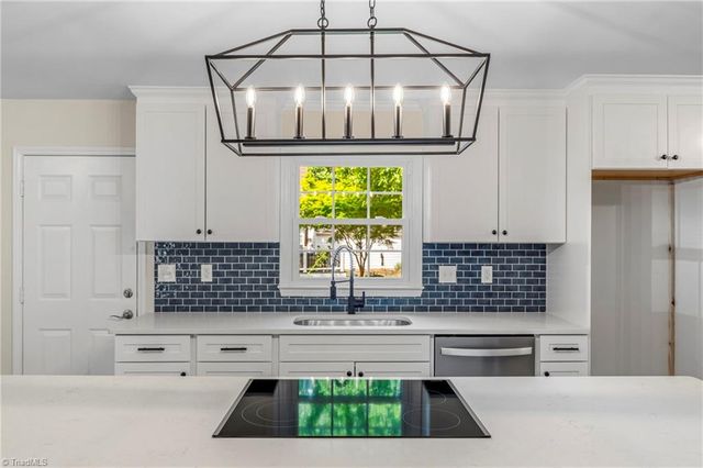 2021 Warwickshire Drive, Greensboro, NC 27455