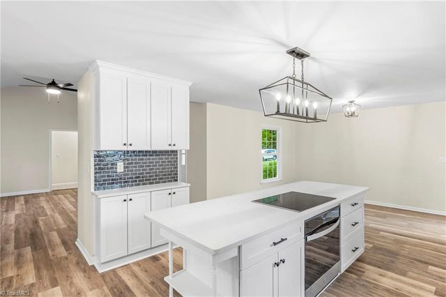 2021 Warwickshire Drive, Greensboro, NC 27455