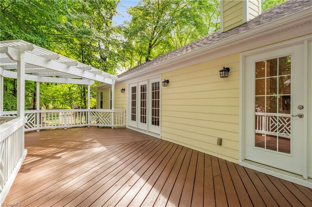 2021 Warwickshire Drive, Greensboro, NC 27455