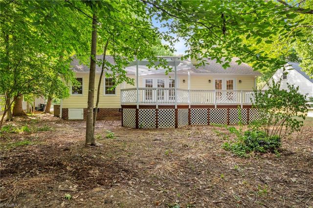 2021 Warwickshire Drive, Greensboro, NC 27455
