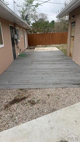 23 MacGregor Rd, Pueblo, CO 81001