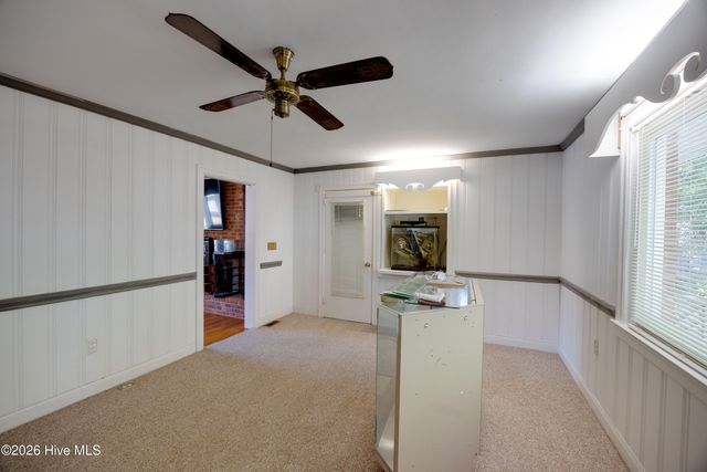 100 E Berkshire Road, Greenville, NC 27858