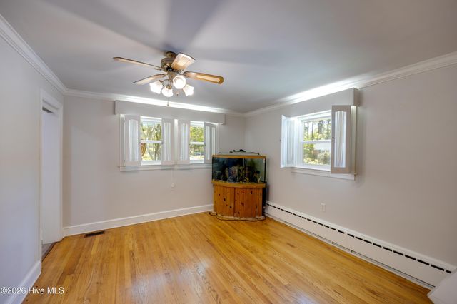 100 E Berkshire Road, Greenville, NC 27858