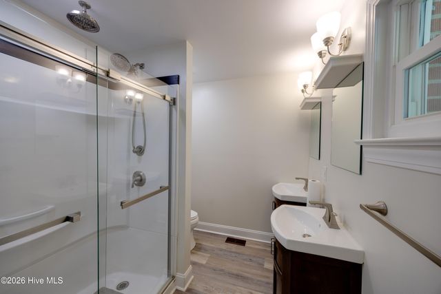 100 E Berkshire Road, Greenville, NC 27858