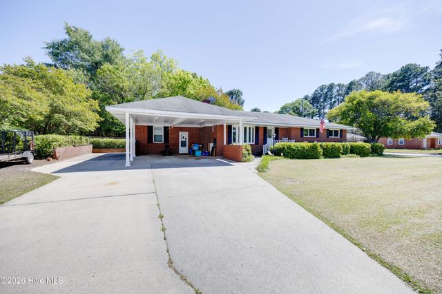 100 E Berkshire Road, Greenville, NC 27858