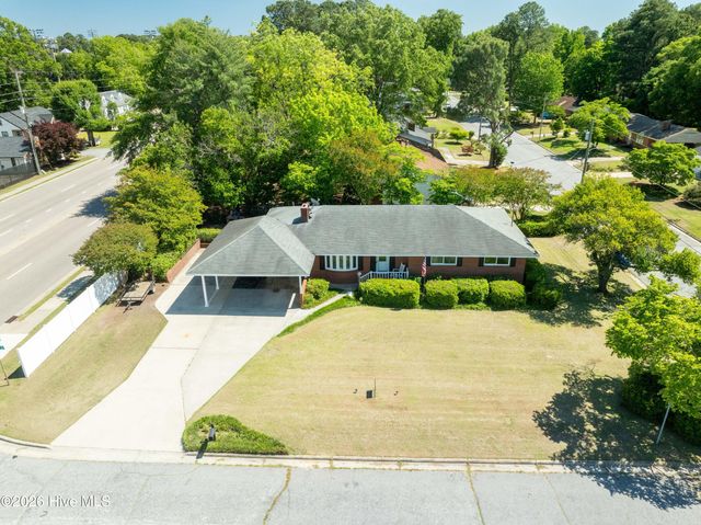 100 E Berkshire Road, Greenville, NC 27858