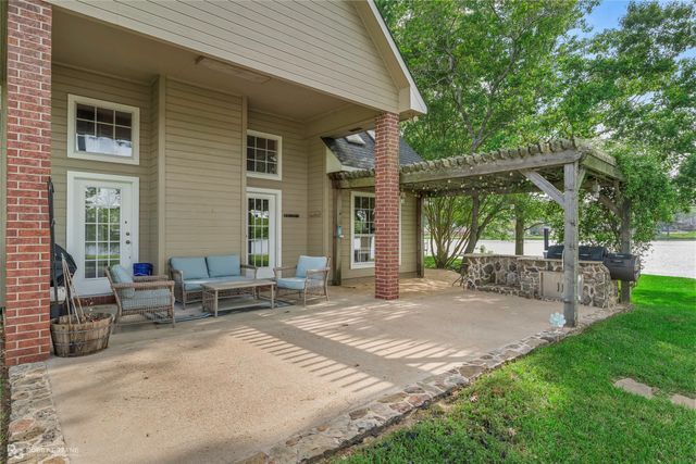 3600 Crestview Circle, Shreveport, LA 71119