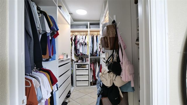 6424 YORKSHIRE RD, Tampa, FL 33634