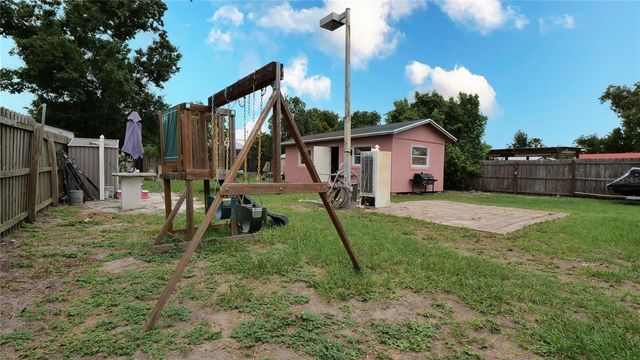 6424 YORKSHIRE RD, Tampa, FL 33634