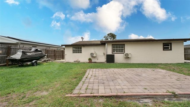 6424 YORKSHIRE RD, Tampa, FL 33634