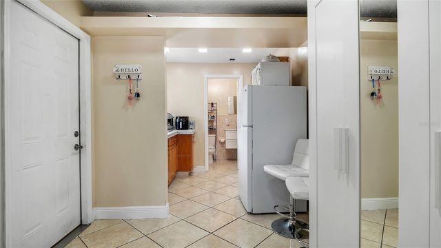 6424 YORKSHIRE RD, Tampa, FL 33634