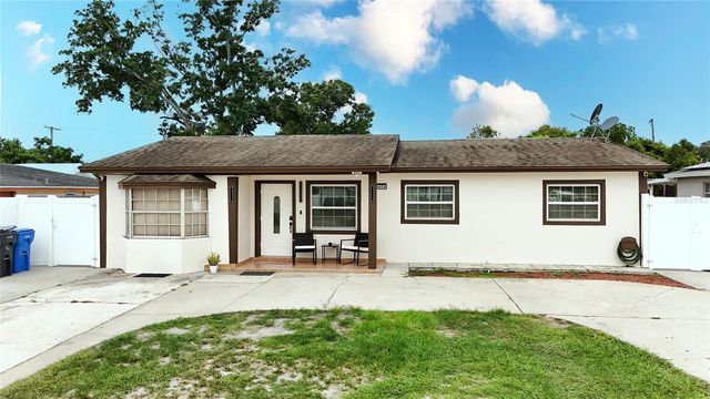 6424 YORKSHIRE RD, Tampa, FL 33634