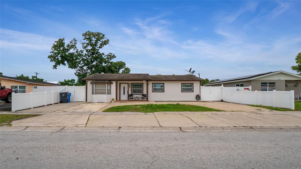6424 YORKSHIRE RD, Tampa, FL 33634