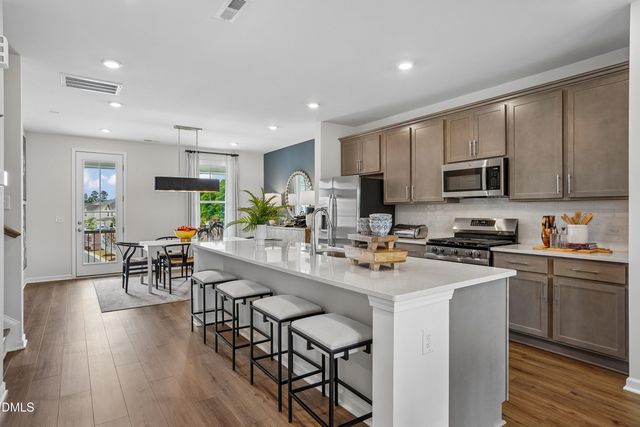 34 E Tiger Lily Trail 107, Clayton, NC 27527