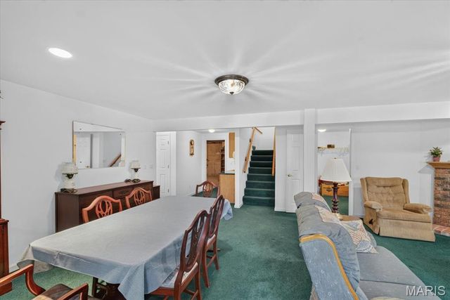 129 Braewood Circle 5C, St Charles, MO 63301